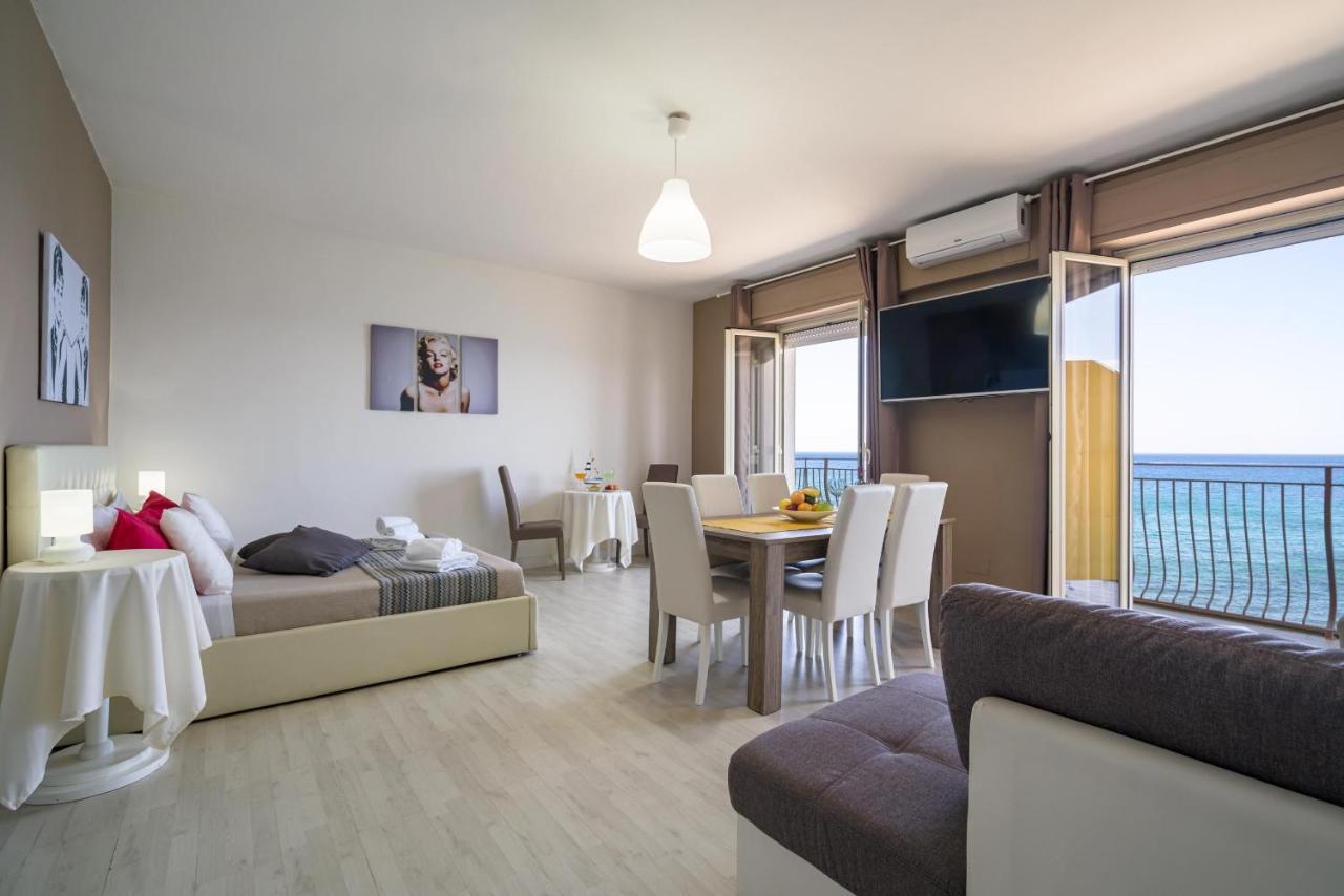 Loft Panorama Di Naxos Apartman Giardini-Naxos Kültér fotó