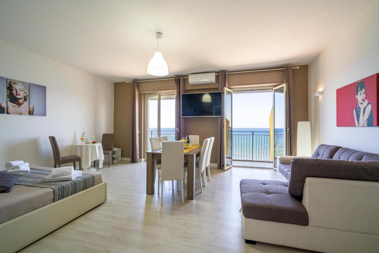 Loft Panorama Di Naxos Apartman Giardini-Naxos Kültér fotó