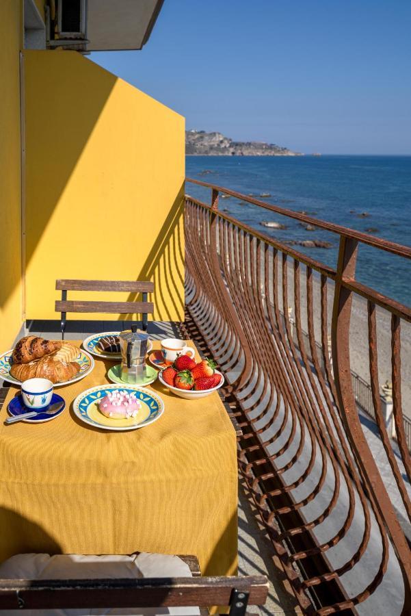 Loft Panorama Di Naxos Apartman Giardini-Naxos Kültér fotó
